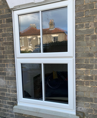 White
With optional atracal glazing bar